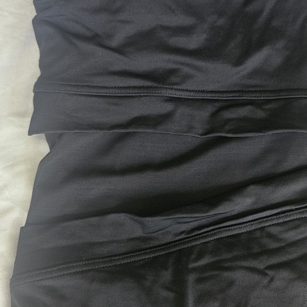 Lands' End Wmn's 8 One Shoulder High Leg Shine Shirred One Piece Swimsuit Black - Picture 4 of 8